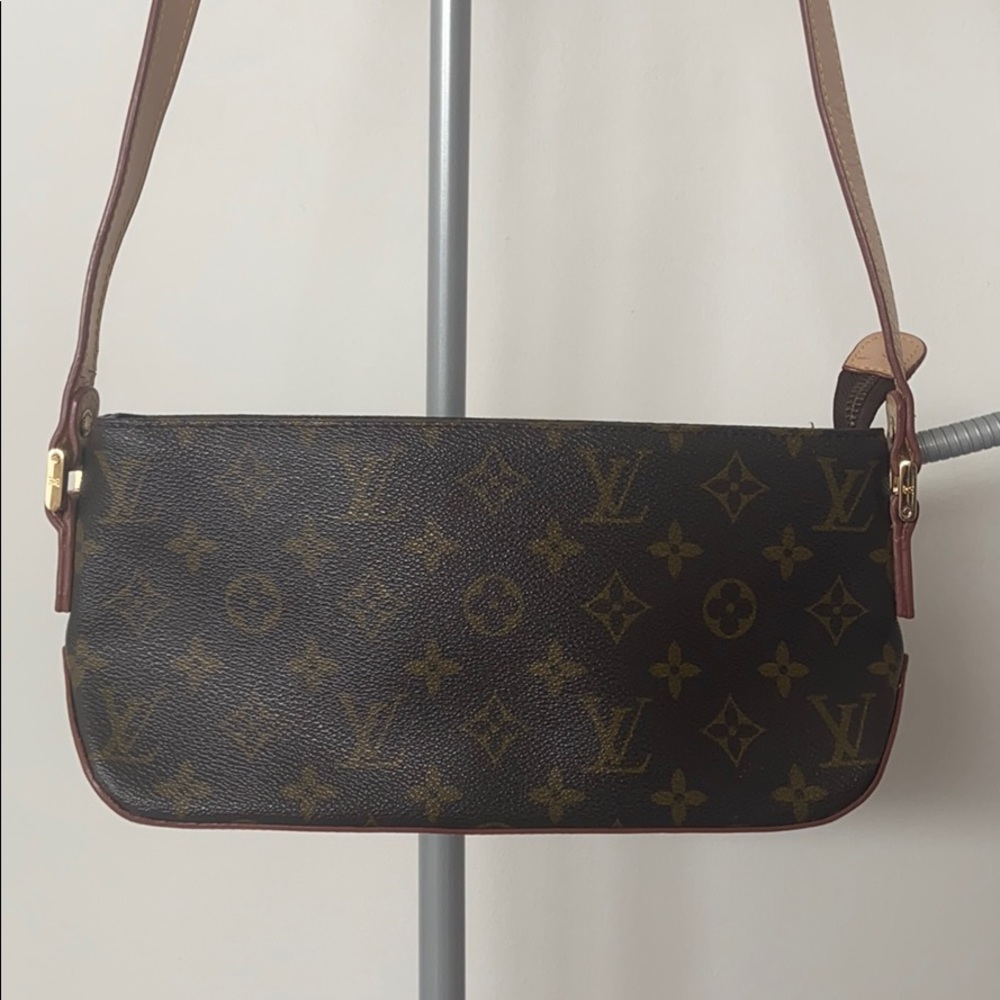 Louis Vuitton Trotteur Monogram Crossbody bag